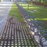 Oval bycicle parking in round tube